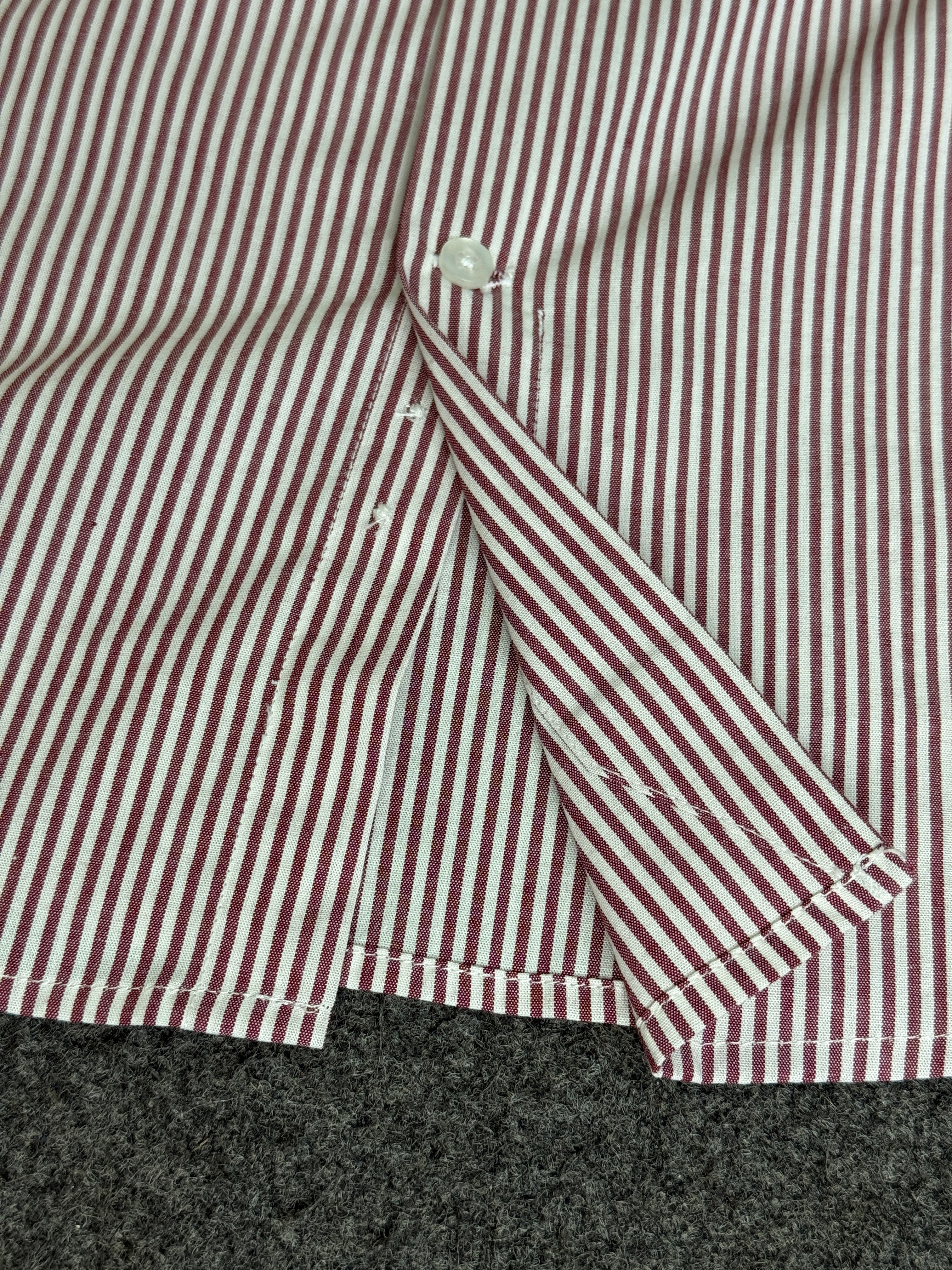 Whine Stripe Contrast